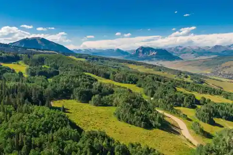 35-Acre Homesite at the Reserve on the East River