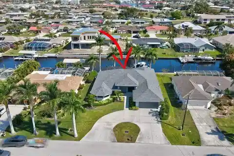 Waterfront Gulf Access Resort Pool Home