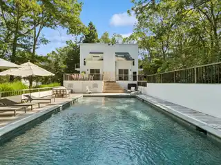 Renovated Contemporary Retreat Near East Hampton Beaches