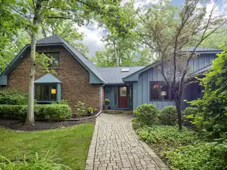 Luxury and Tranquility on Nearly an Acre