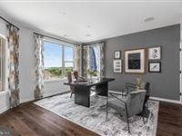 NEW TOWNHOME AT NORTHBANK