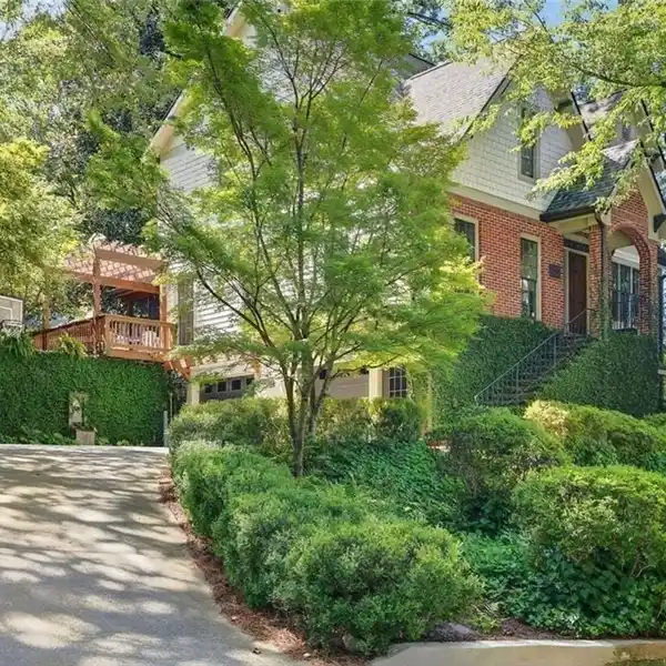 CHARMING DOWNTOWN DECATUR HOME