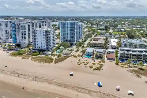 Exquisite Condo with Fabulous Terrace