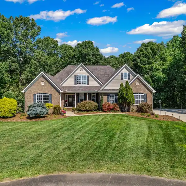 THOUGHTFULLY DESIGNED HOME ON NEARLY NINE ACRES