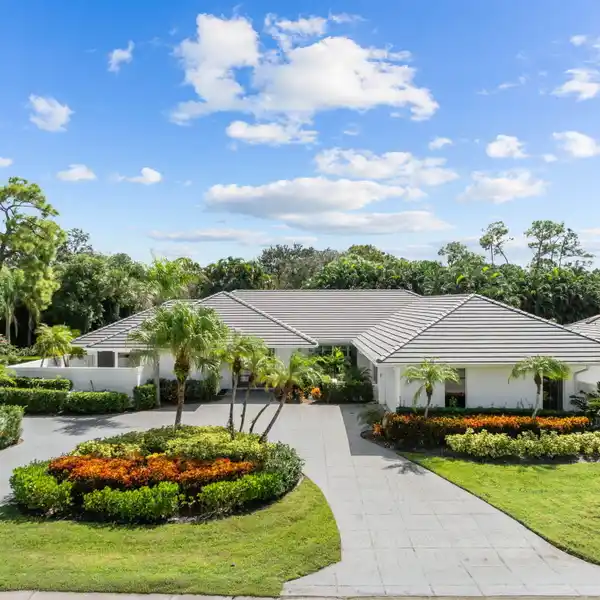 STUNNING MODERNIZED ONE-STORY HOME