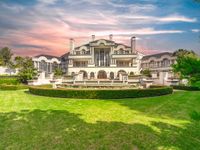 SANDHURST SUPER-HOME WITH THE FINEST VIEWS OVER SANDTON