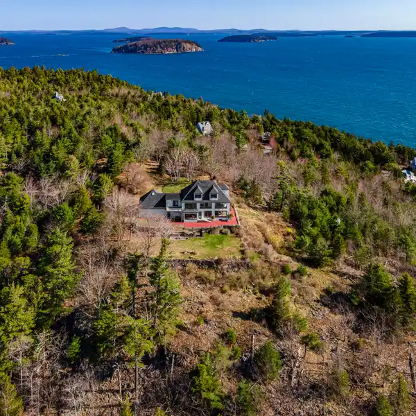 INCREDIBLE 12-PLUS-ACRE VIEW PROPERTY
