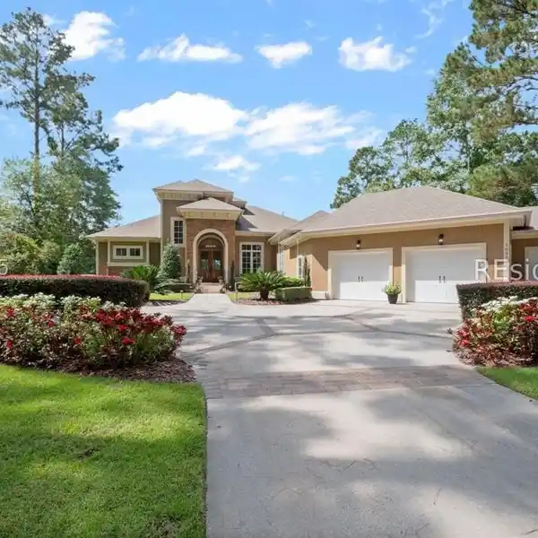 NEWLY RENOVATED CUSTOM-BUILT HOME