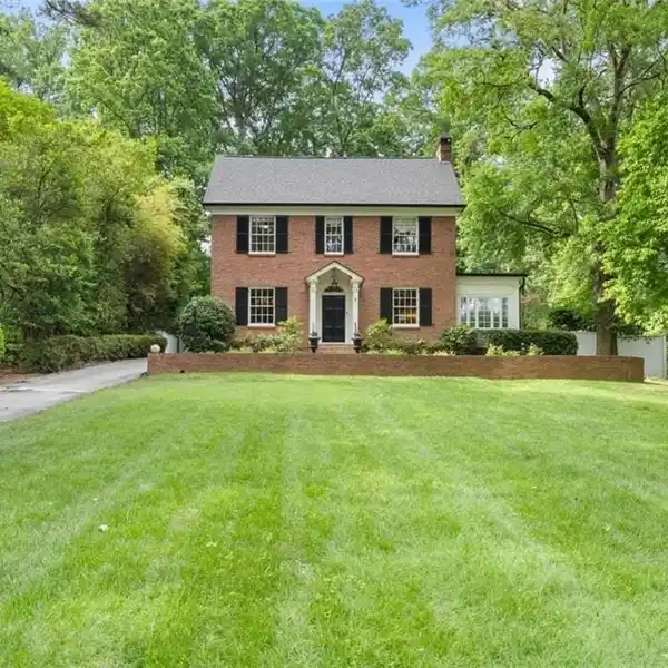 ICONIC ESTATE WITH TIMELESS CHARM