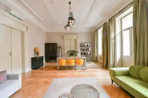Unique Large Apartment with a Flexible Layout