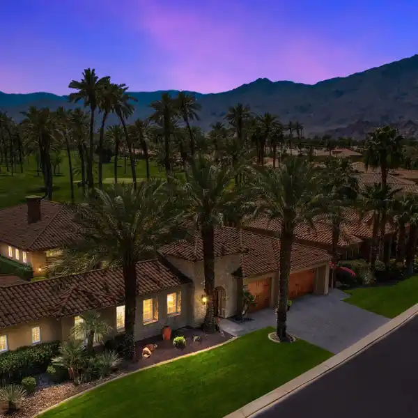 ELEGANT ESTATE HOME IN THE PALMS
