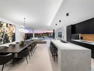 A World-class Statement in Designer Luxury Living and Spectacular Entertaining
