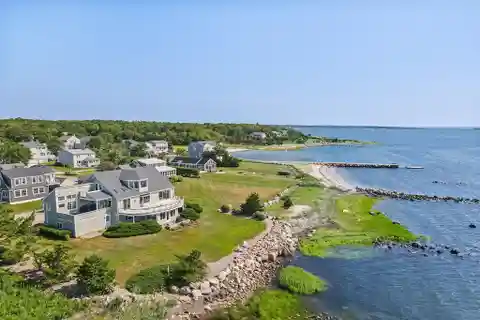 Luxury Coastal Living with Breathtaking Ocean Views