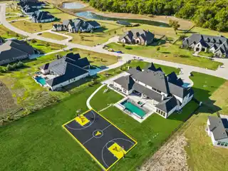 Custom Executive Estate in Stinson Highlands