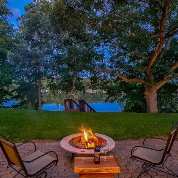 SPACIOUS WALKOUT HOME ON PRISTINE TWIN LAKES