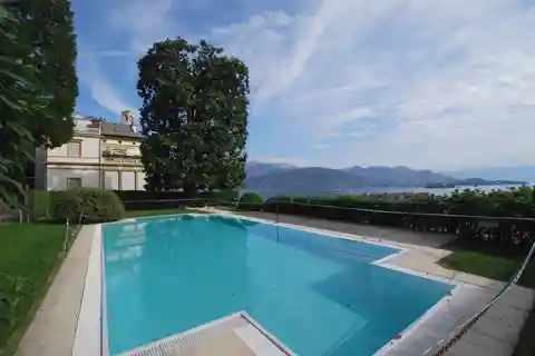 Elegant Luxury Apartment in a Prestigious Historic Villa