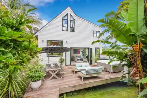 Sunny, Warm and Welcoming Renovated Home