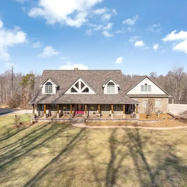 BREATHTAKING HORSE PROPERTY ON THE YADKIN RIVER
