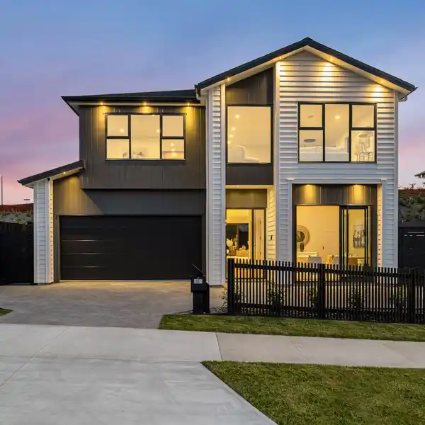 IMPRESSIVELY DESIGNED FAMILY HOME WITH COMFORT