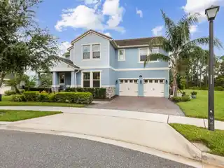 Immaculate Home in Waterleigh