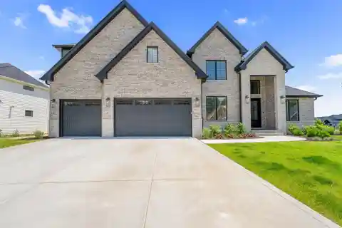 Grand Preserve Estate with Designer Finishes