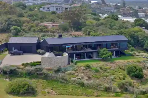 Stilbaai West Architectural Masterpiece with Panoramic River