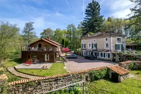 Historic Manor in Nature’s Dreamlike Embrace