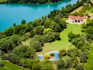 Lovely Farmhouse Near a Lake in Verona Sud Area