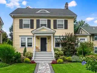 Sophisticated and Charming Colonial Home