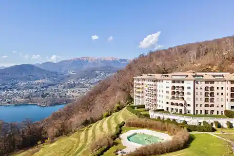 Incredible Luxury Apartment