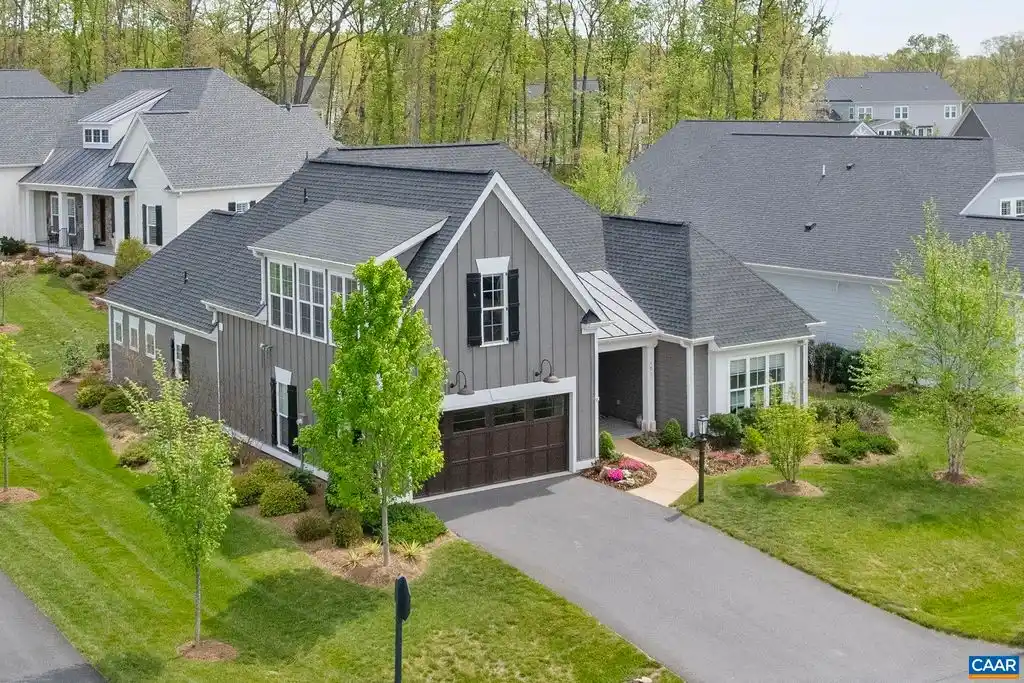Classic Craftsman Home in Glenmore