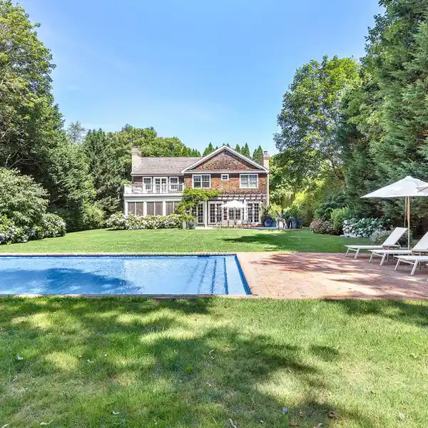 STUNNING HOME FOR RENT IN A FANTASTIC LOCATION