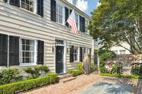 The Lindsay Fowler House