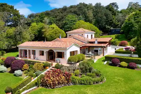 Country Charm with Mediterranean Elegance