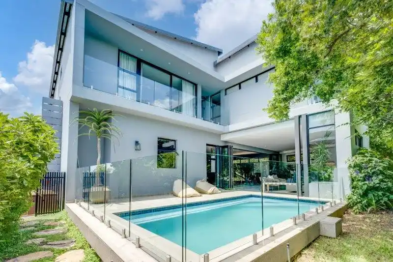 Five Bedrooms Plus Study Home for Sale in in Steyn City