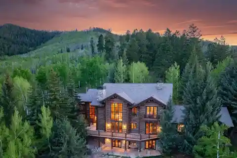 Captivating Log Home on 15 Acres