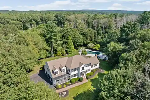 Luxury Living in Norwell!