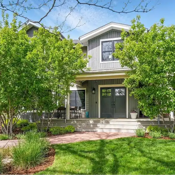 BEAUTIFULLY DESIGNED HOME IN BELOVED NEWLANDS