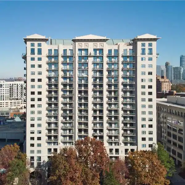 EXCEPTIONAL CUSTOM-BUILT PENTHOUSE