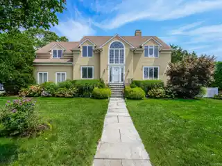 Beautifully Maintained Home in Sought-after Shippan Point