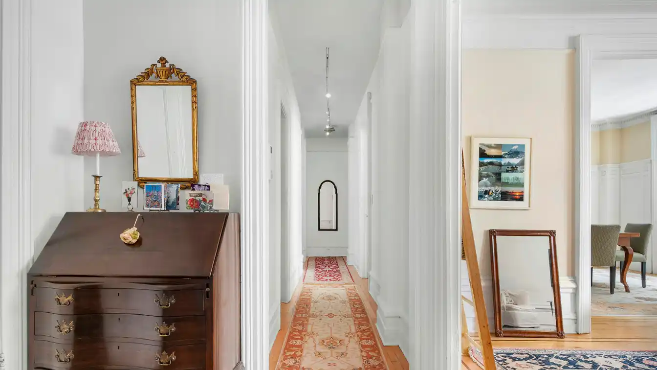 Merry and Bright Apartment