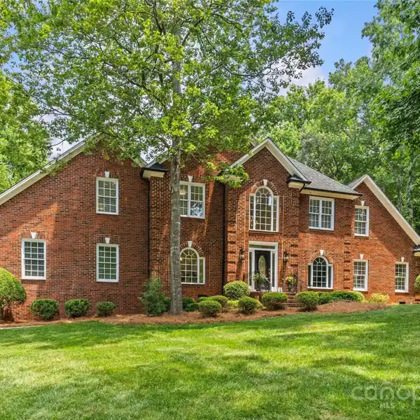 FULL BRICK STUNNER IN WEDDINGTON HILLS