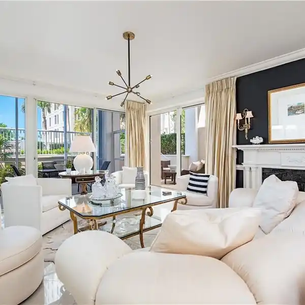 ST RAPHAEL VILLA ONE