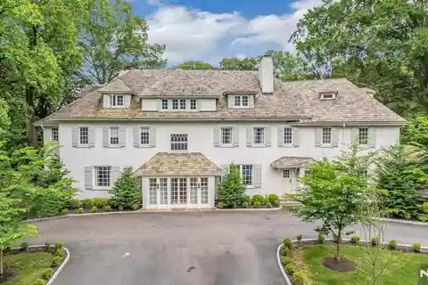 Historic Estate Blending Timeless Elegance and Modern Luxury
