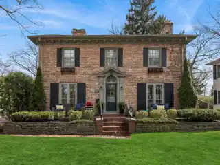 Picture-perfect Colonial in Desirable East Lake Forest