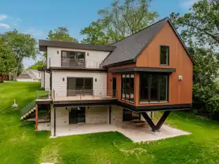 Masterful Residence at Okauchee Lake