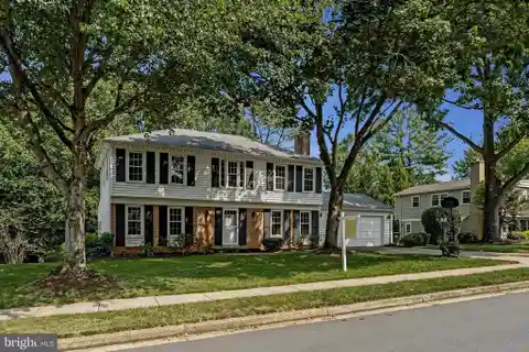 Spacious Waverly Home with Flexible Lifestyle Options