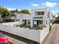 A HAVEN OF LUXURY AND COMFORT