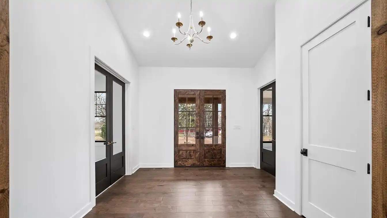 Private Hilltop Living with Stunning Park Views