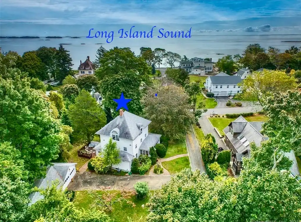 Beachside Colonial with Cottage Charm